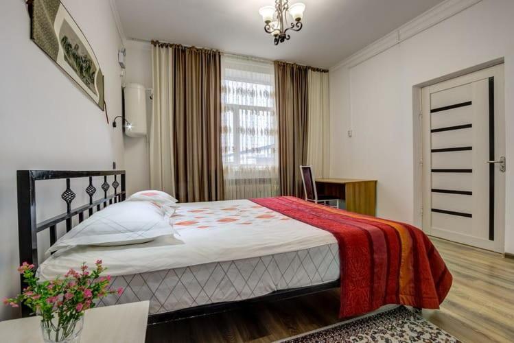 Olive Hotel Kochkor Extérieur photo